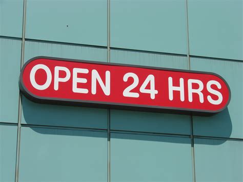 pharmacy open 24 hours